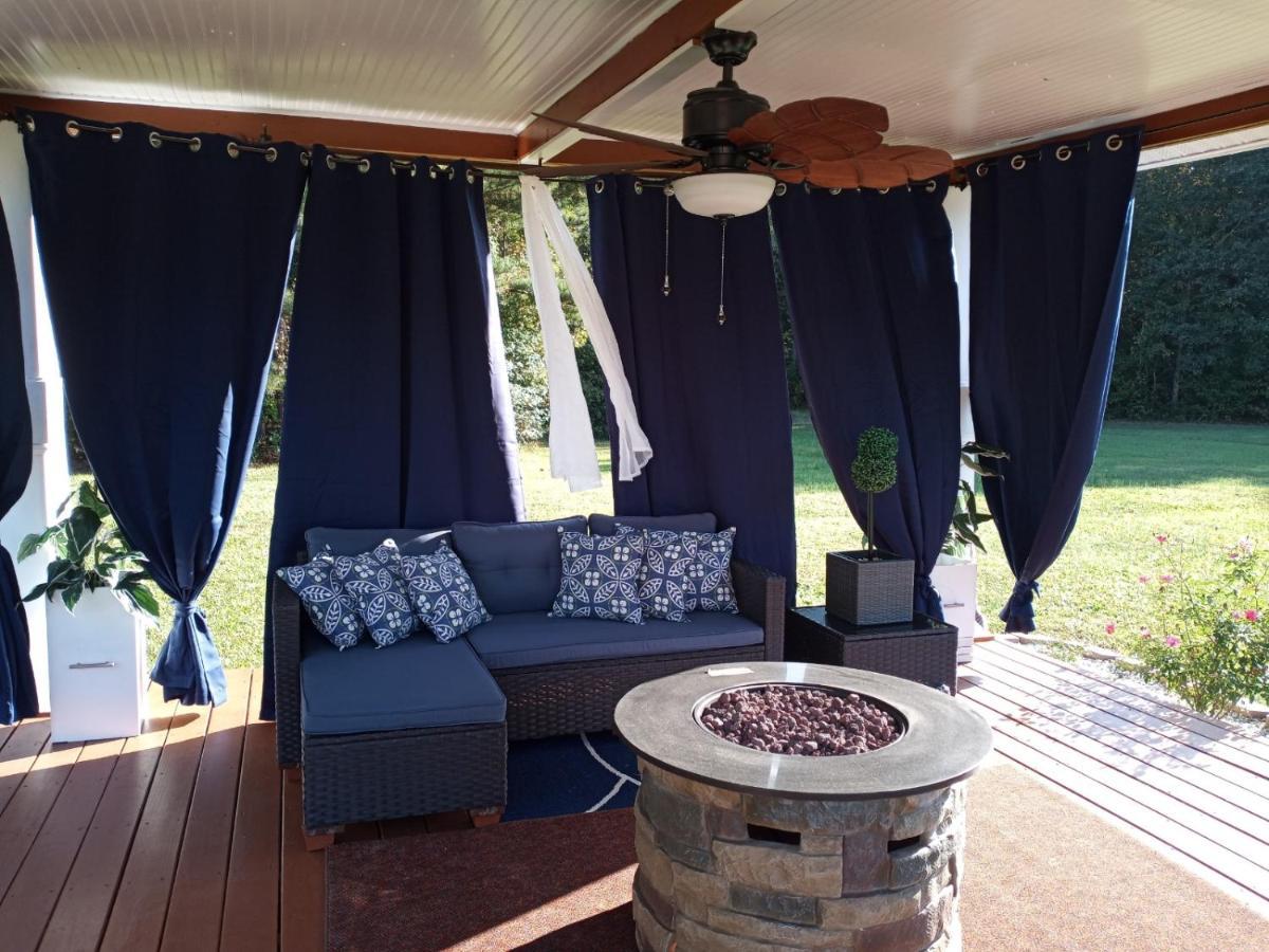 Cozy Mobay Bed & Breakfast Hampton Bagian luar foto