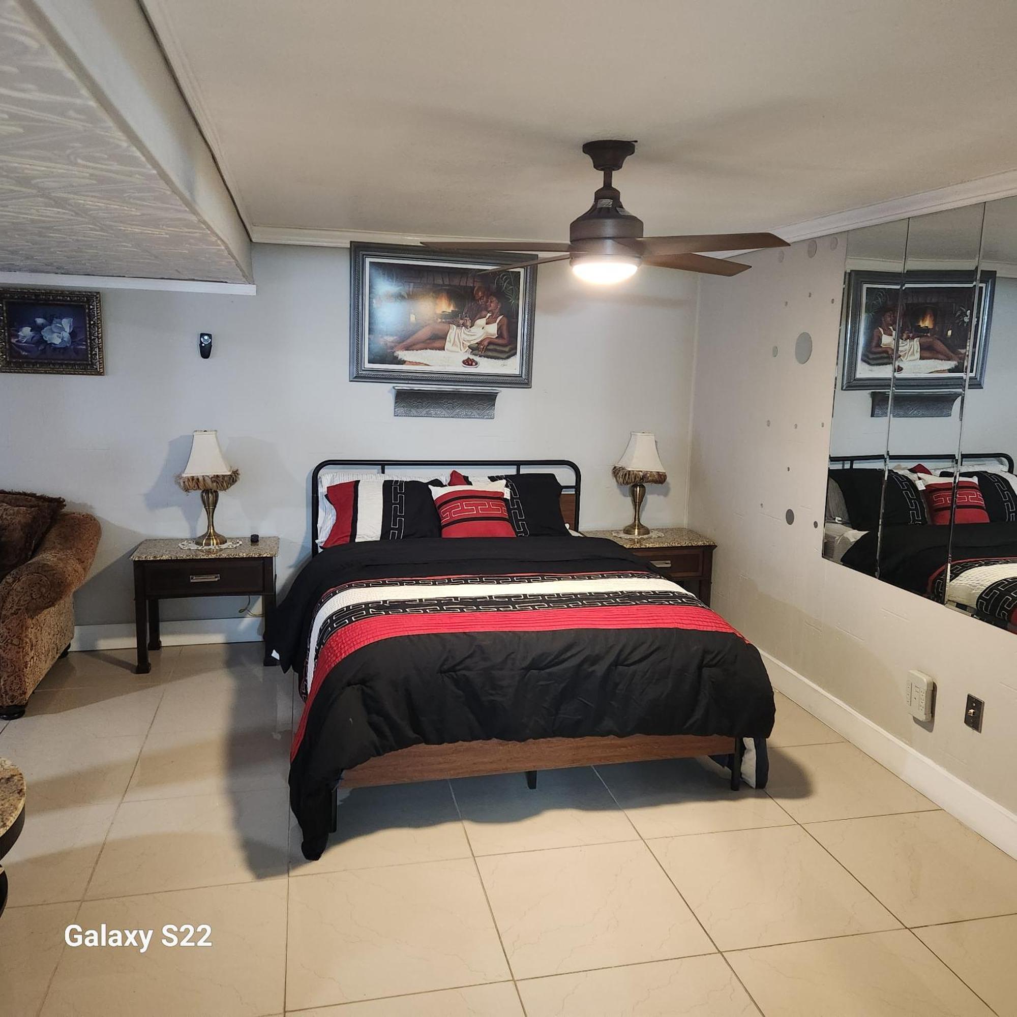 Cozy Mobay Bed & Breakfast Hampton Bagian luar foto