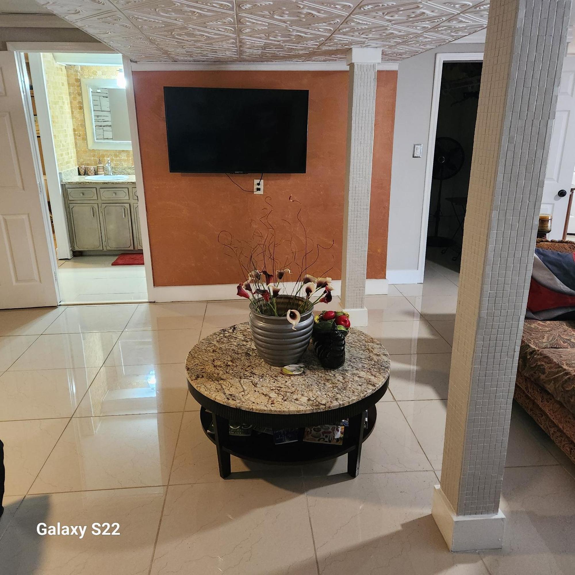 Cozy Mobay Bed & Breakfast Hampton Bagian luar foto
