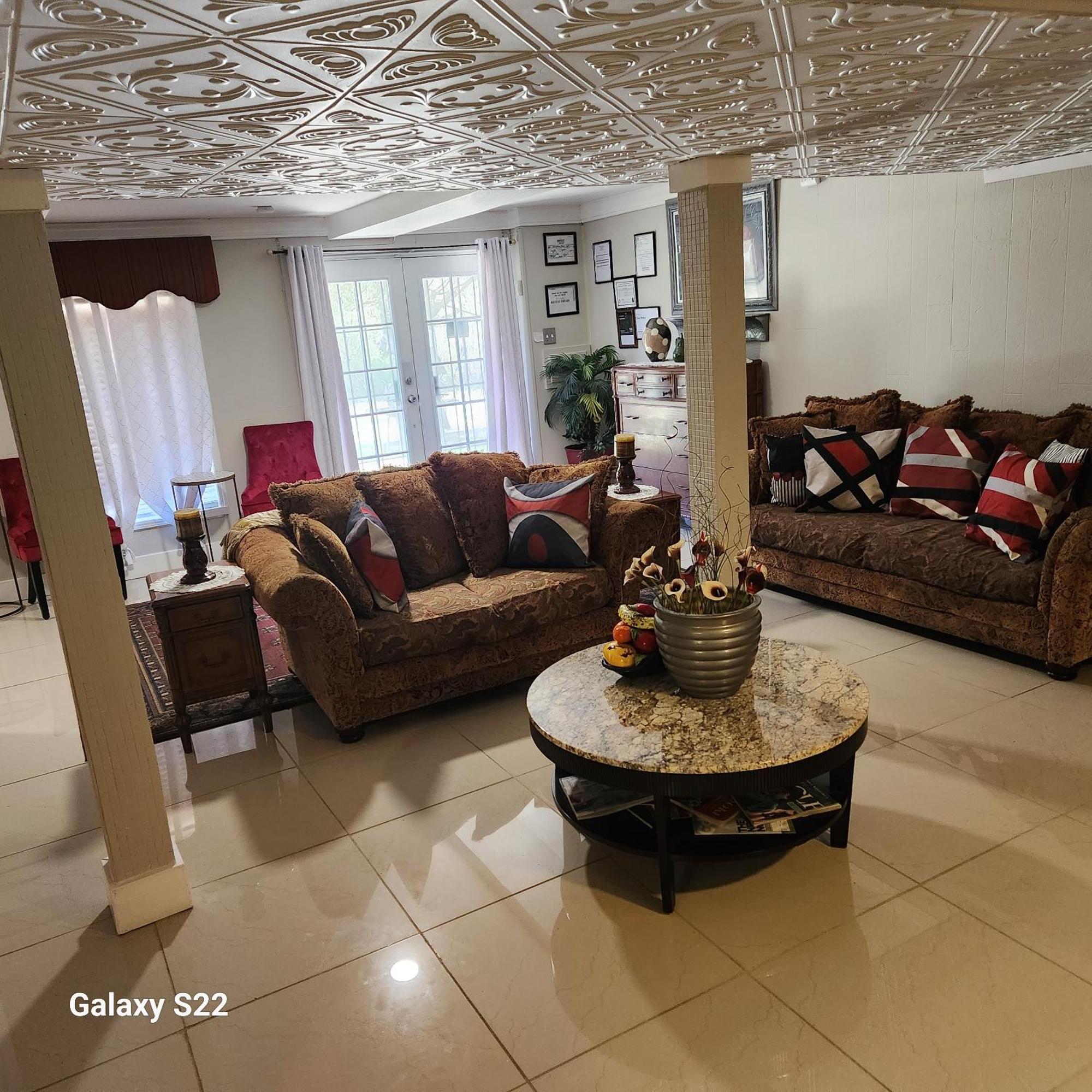 Cozy Mobay Bed & Breakfast Hampton Bagian luar foto